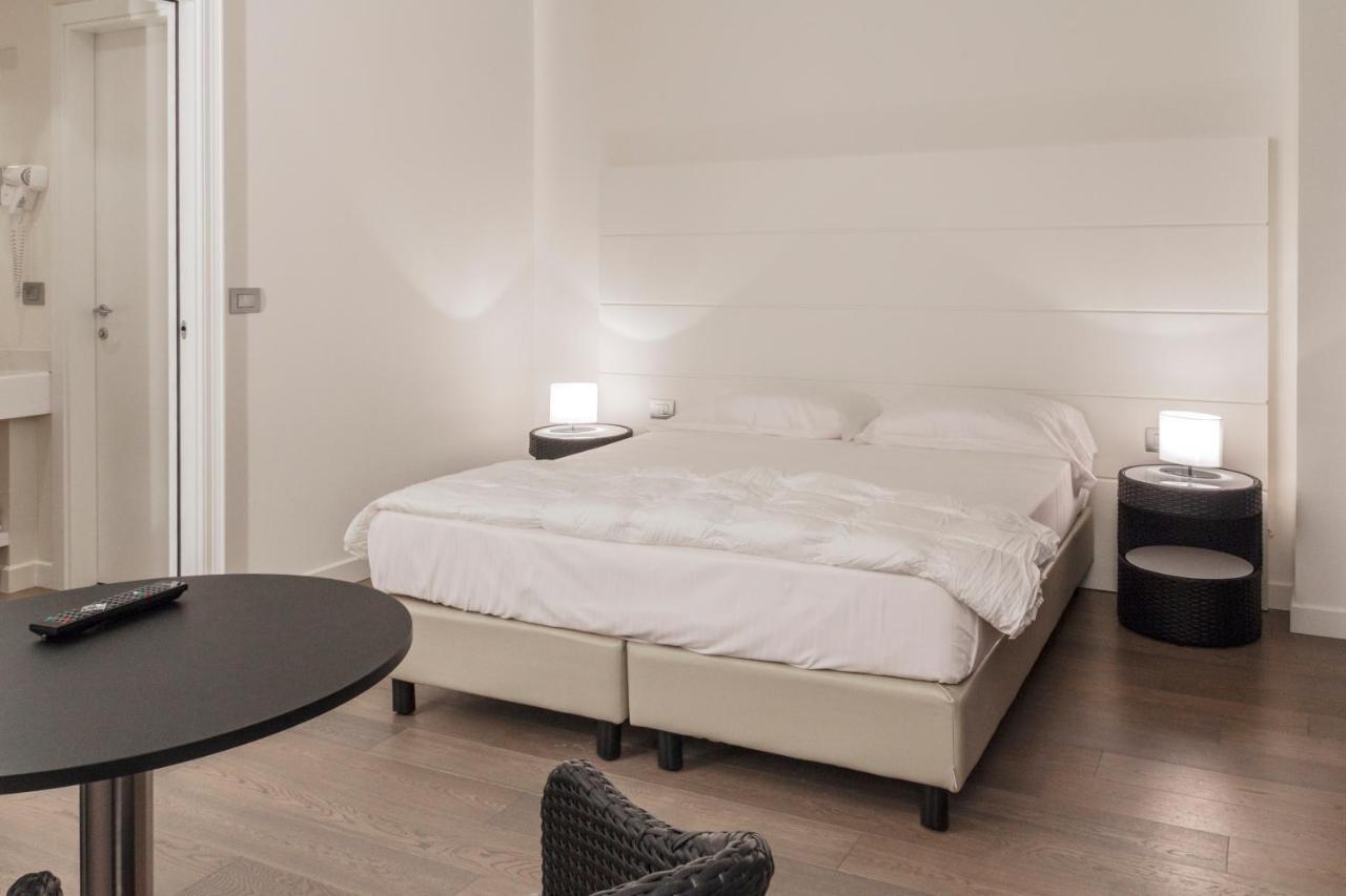 Tag Hotel Fano Habitación foto